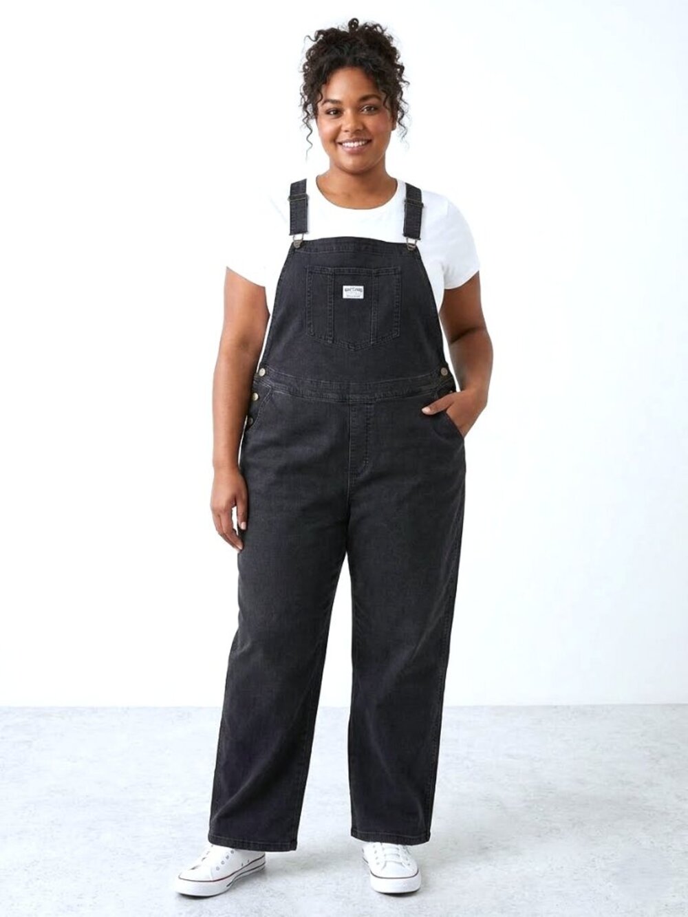 WALLFLOWER Denim Bib Overalls. Plus Size 3X